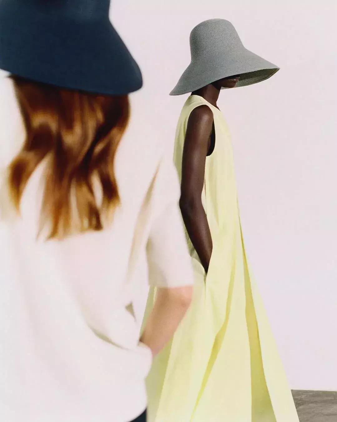 从全世界最会戴帽子的女人身上,学习一点「帽子戏法」