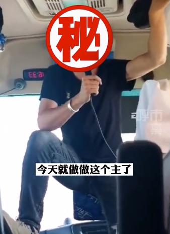“别废话，不买就滚下车”，导游嚣张至极，旅行社还是黑社会？