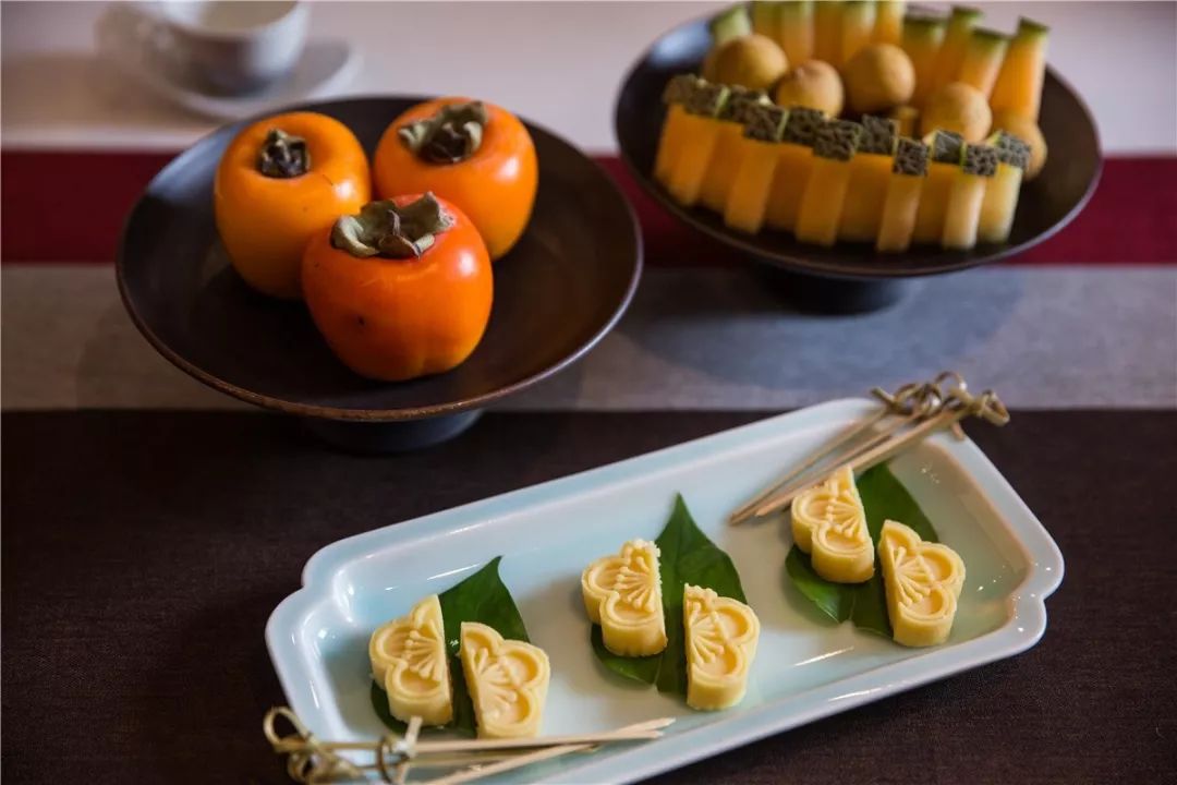 一入秋西安就美成长安,一入秋杭州就美成临安