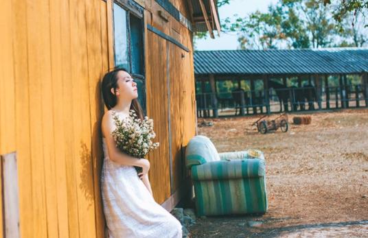 你很认真对方对待感情却很敷衍,在一段感情里对方越来越不耐烦