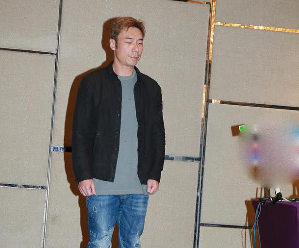 许志安和黄心颖什么关系,许志安黄心颖在一起多久了