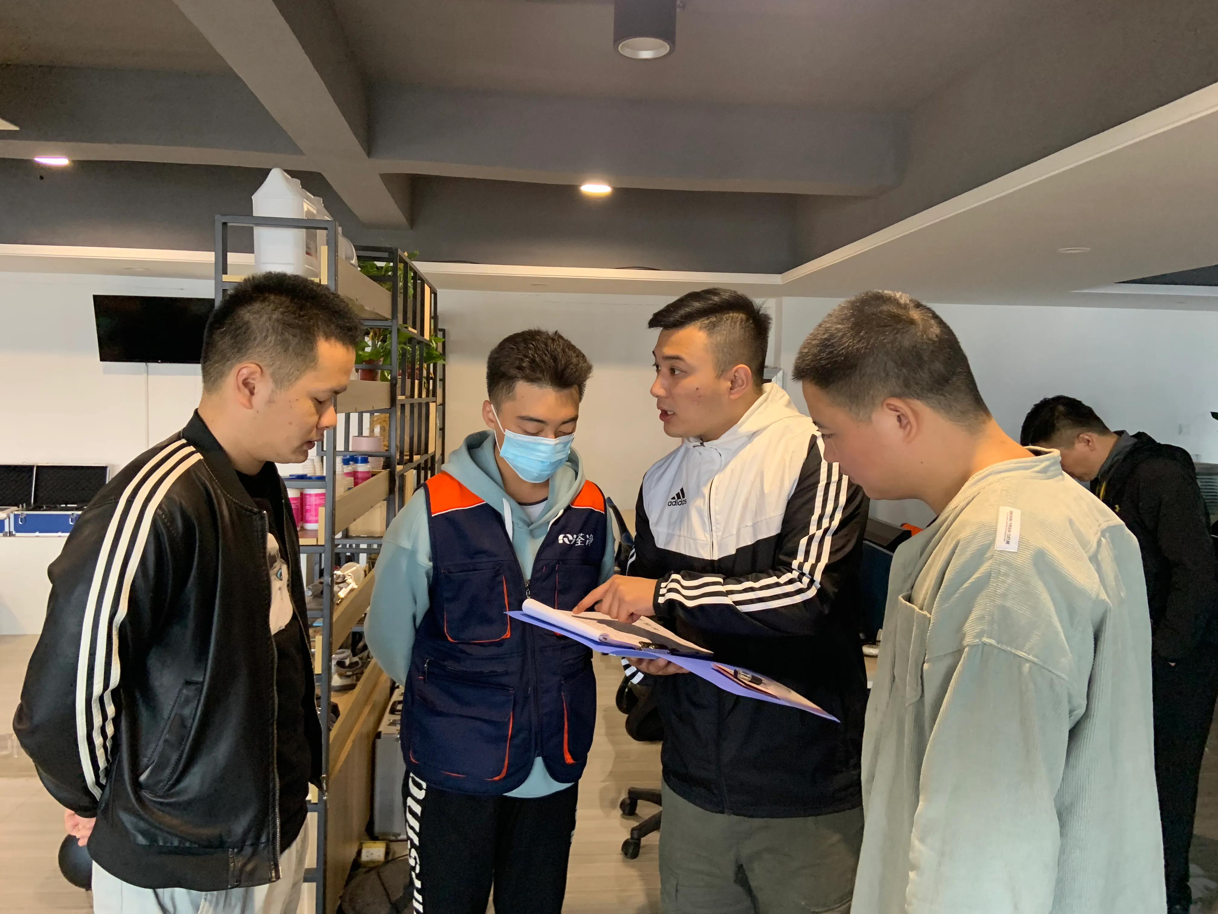 95后小伙4次创业还欠5万多,95后小伙创业亏损吗