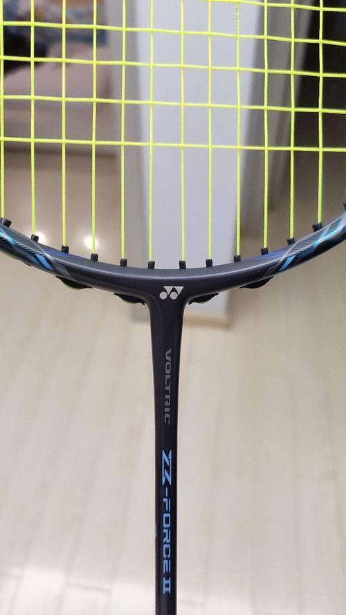 介绍羽毛球拍尤尼克斯,女生入门尤尼羽毛球拍