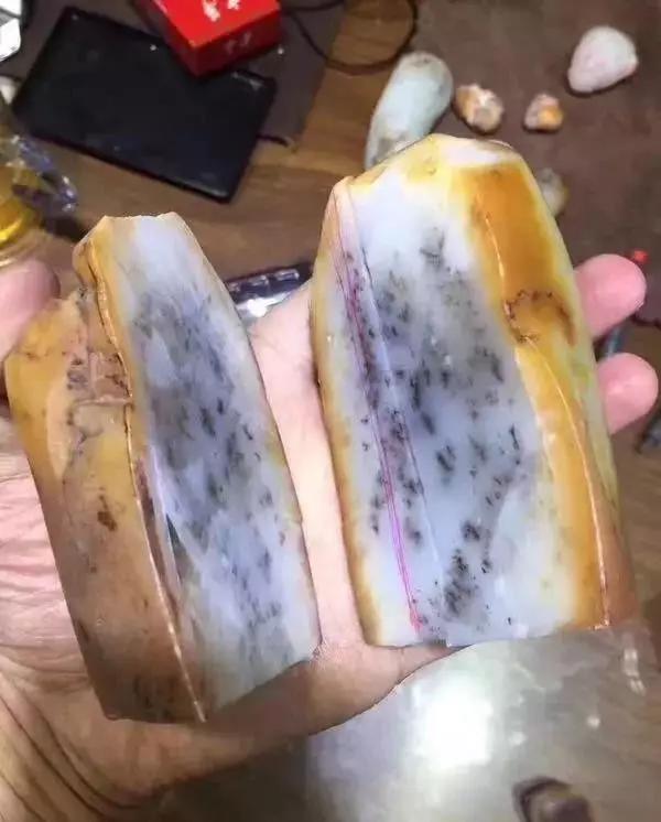 如果卖玉卖了几百万需要缴税吗,卖玉得到大量钱会不会洗钱