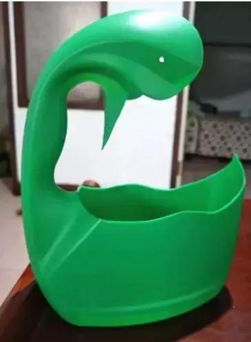 洗衣液瓶改造成花瓶怎么改造,空洗衣液瓶改造成花瓶的教程