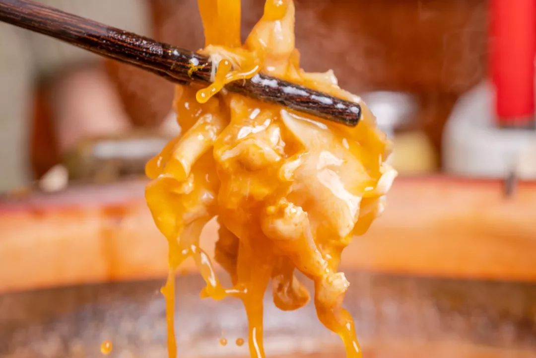 排爆新天地！魔都港式火锅界杀出黑马，开卖「澳洲青龙黄金锅」