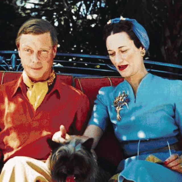 不佩戴金银珠宝,不佩戴贵重首饰