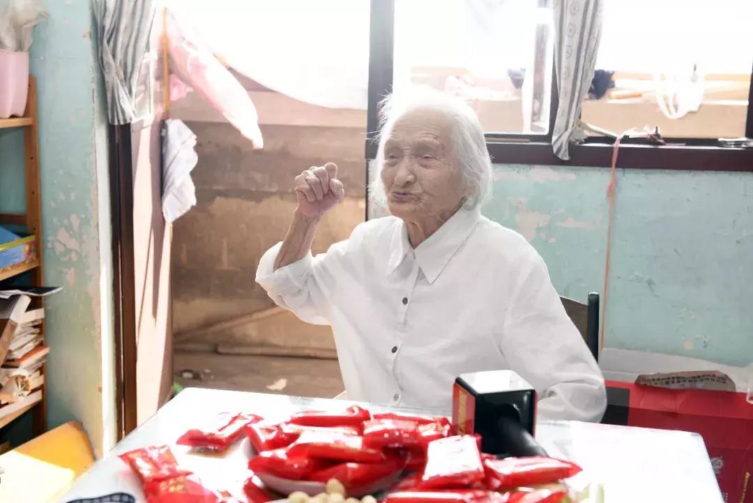 她是新四军第一批女兵之一,叶挺曾帮她拍照!一位江阴籍百岁老兵的使命忠诚