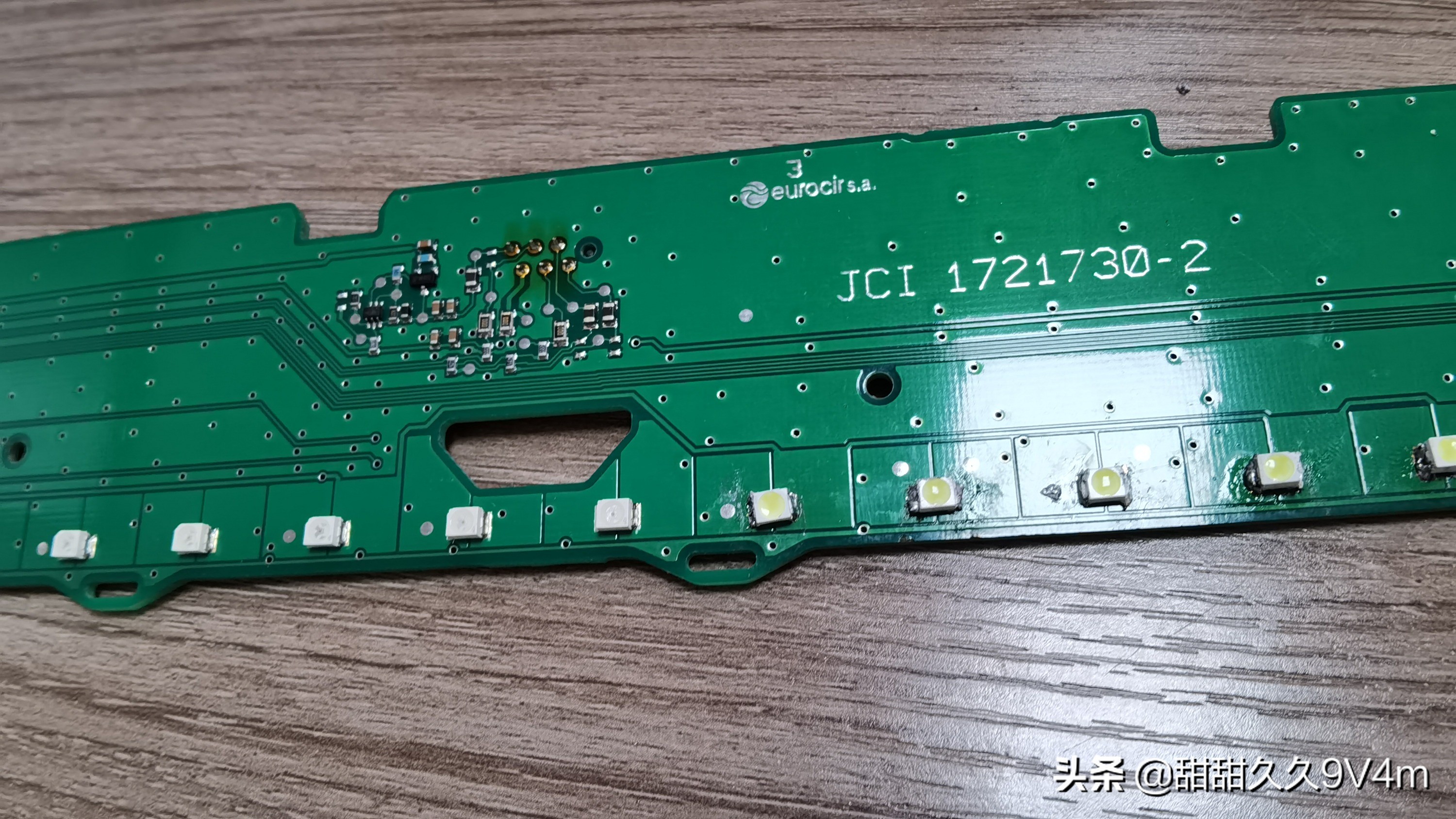 雪铁龙世嘉全车改色膜多少钱,10年雪铁龙世嘉贴膜改色