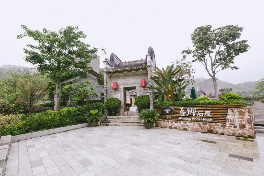 在大山深处幽静绝美的村落,深藏大山中的村落