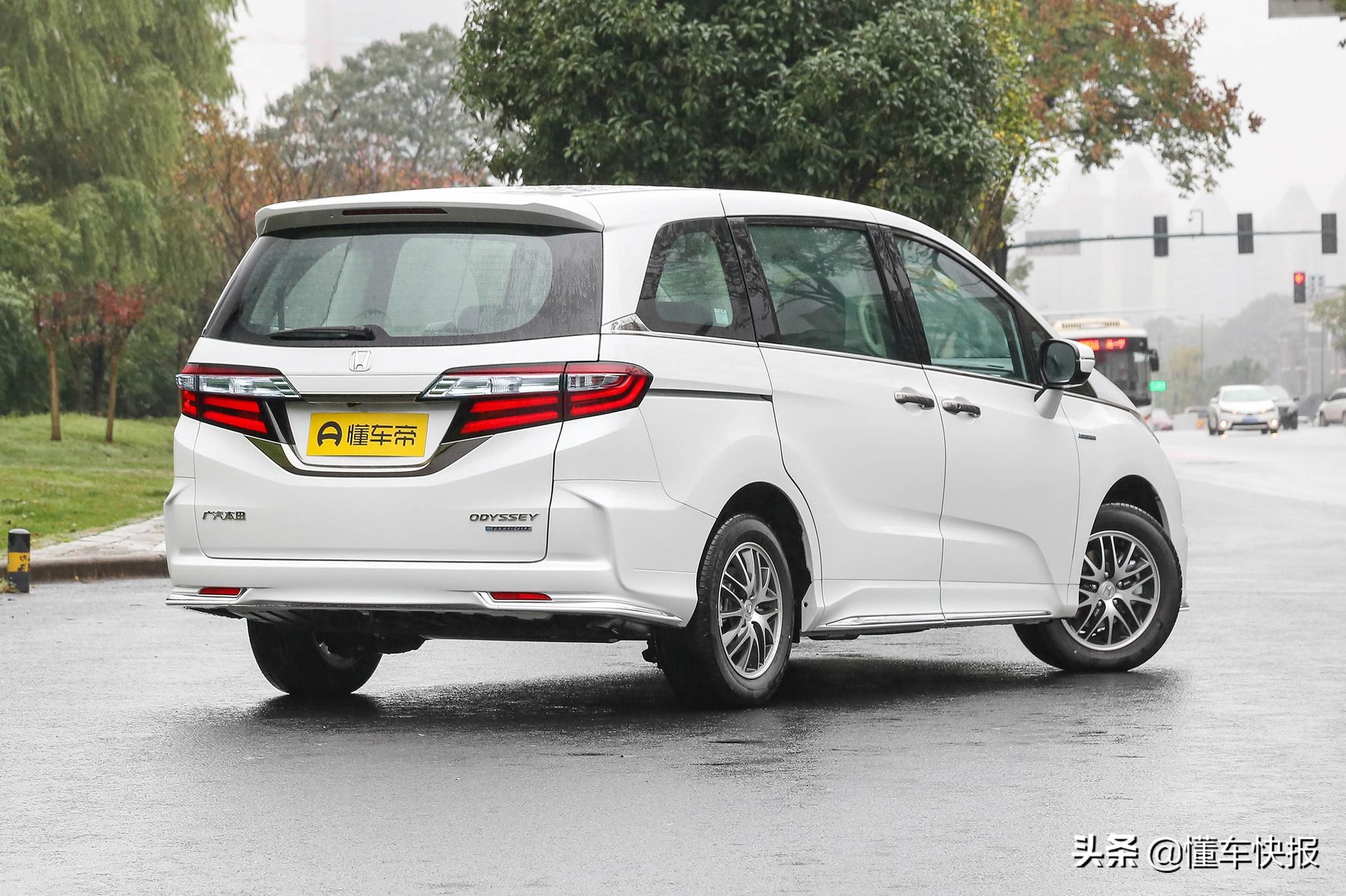 mpv商务车大全7座推荐10万以内,2022款现代mpv商务车大全7座