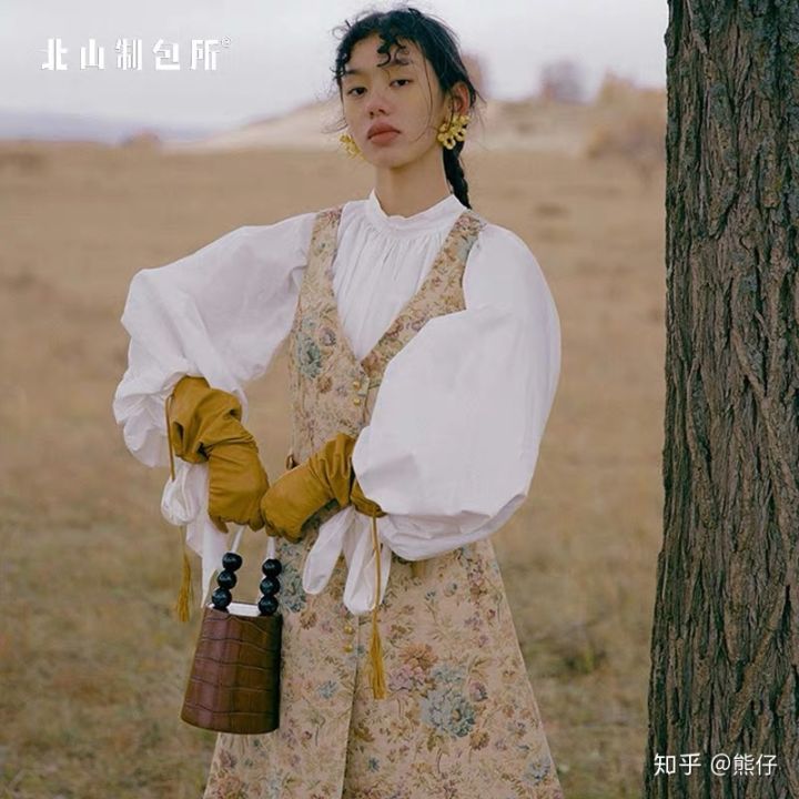 千元包包推荐轻奢20岁,千元小众包包推荐百搭平价