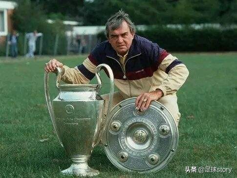 足坛历史十大名帅排名,回顾2017年国际足坛十大顶级教练