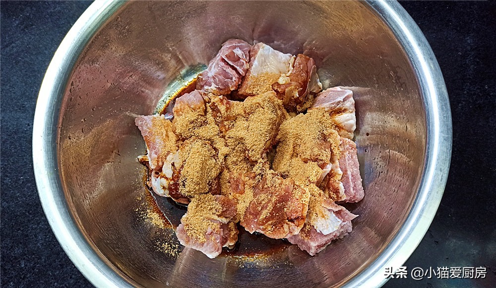 排骨怎么红烧比较软烂入味,红烧排骨怎么做软烂好吃