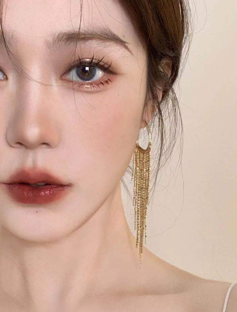 淡化眼周皱纹推荐哪一款大牌眼霜,伊诗兰顿小棕瓶眼霜适合什么年龄