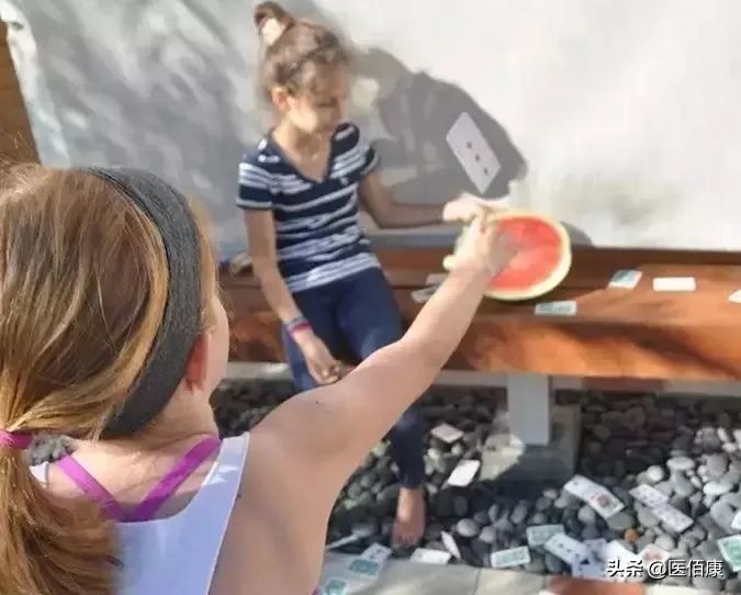 15个孩子玩的游戏,5岁孩子锻炼手眼协调的小游戏