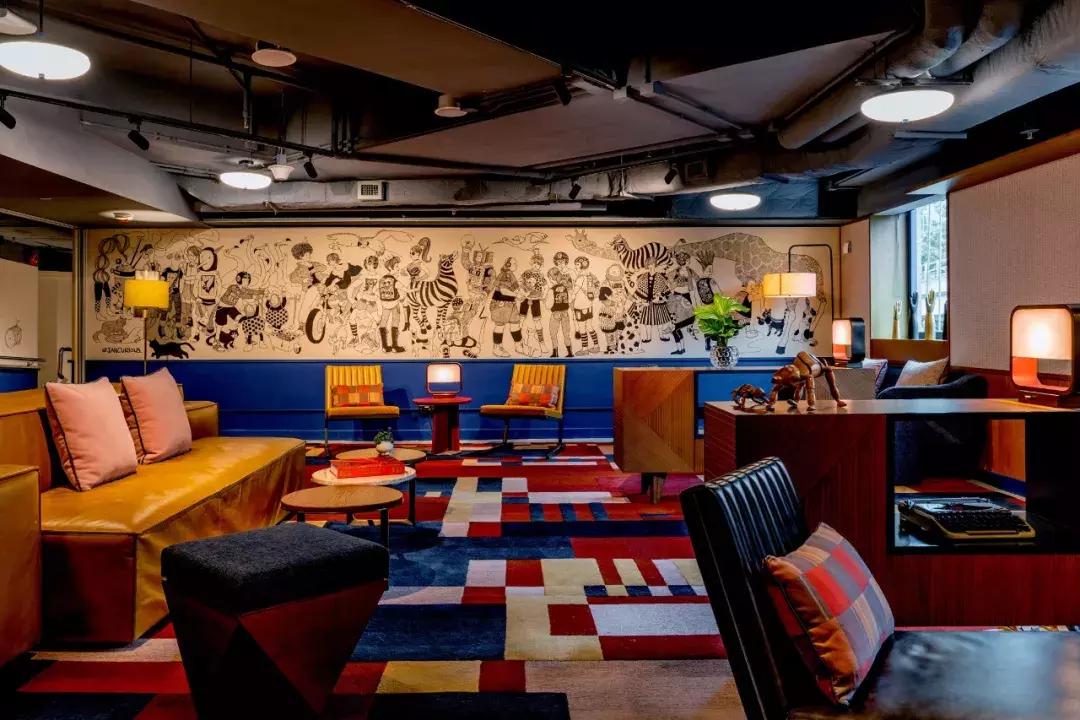 香港逸东酒店在哪个地铁口,香港逸东酒店夜景