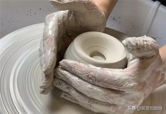 陶子艺宣传图文,陶艺拉胚新手入门教程