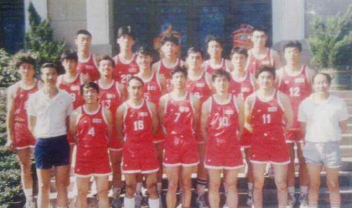 宋力刚：巴塞罗那奥运会中*旗国**手，北京亚运带领球队主场夺冠