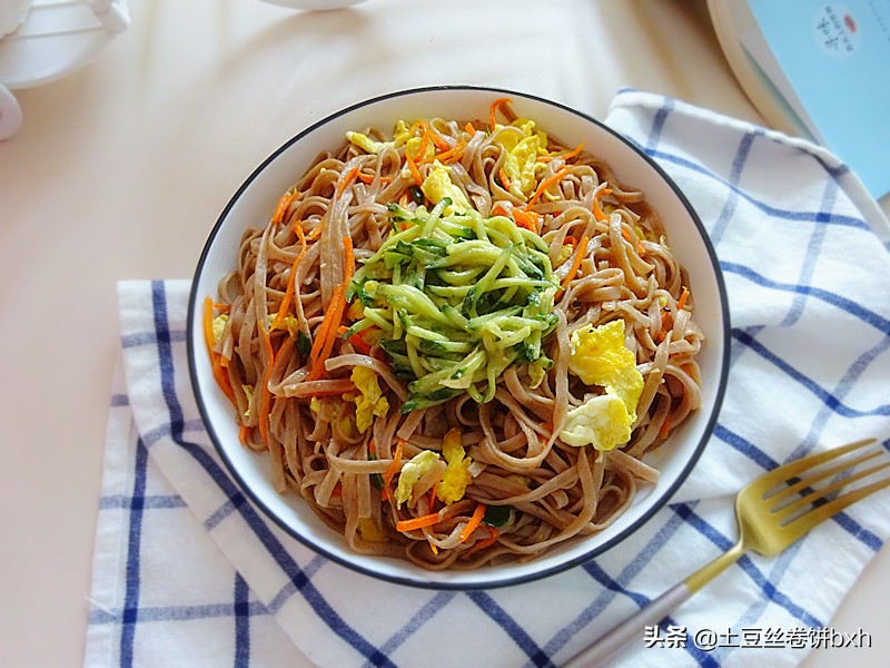 炒面10元一份视频,炒面20元一份