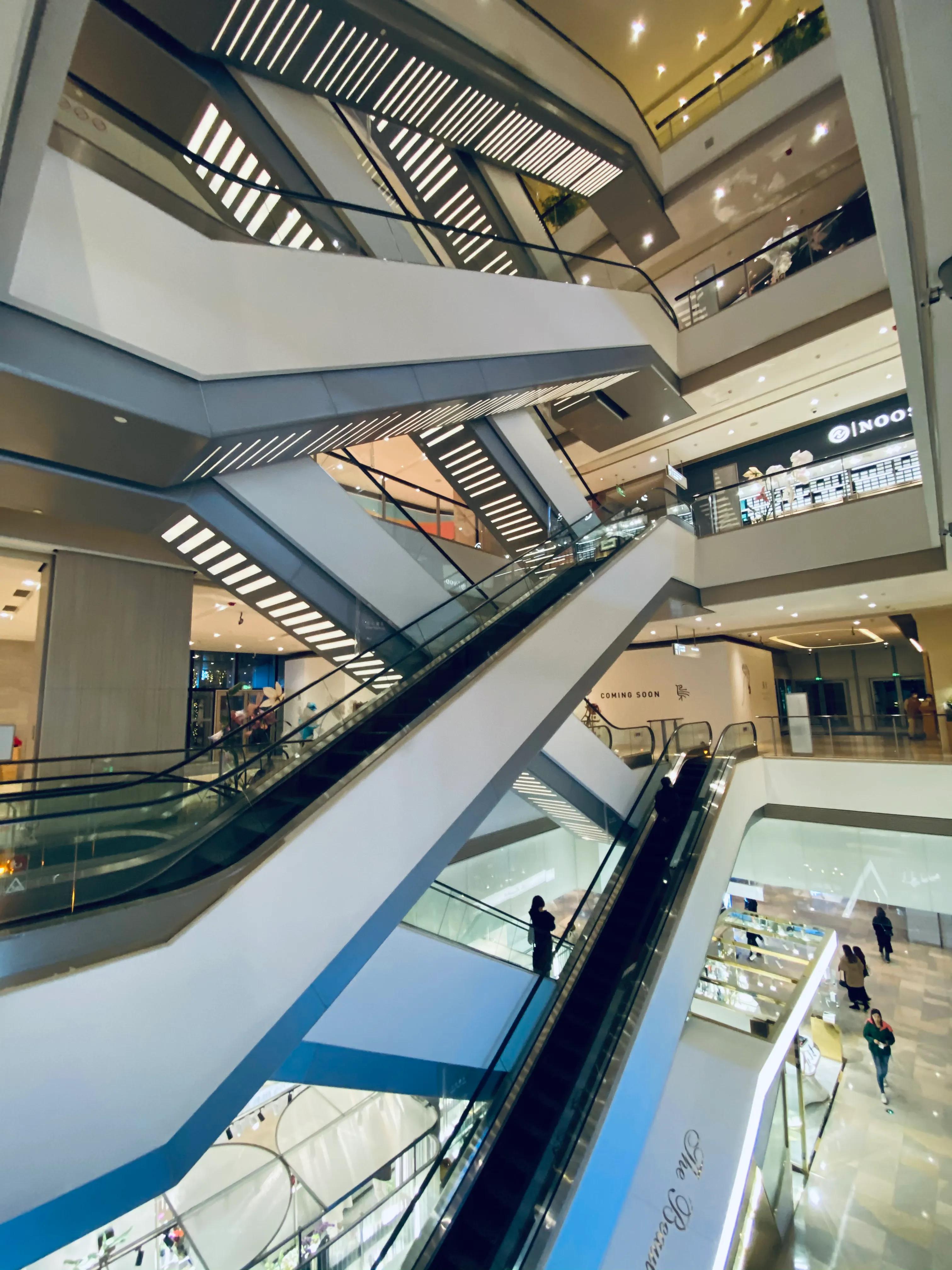 上海静安嘉里中心地址,上海静安嘉里中心店