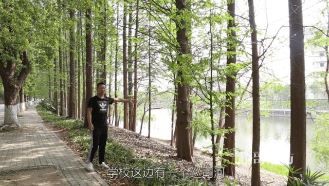 你看这个湖北工业大学，它又大又.......