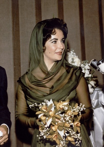 穿漂亮的婚纱,穿特别好看的婚纱