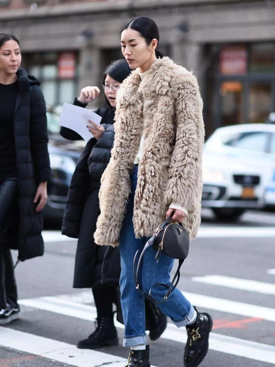 皮草穿搭博主推荐,欧美博主秋冬皮草穿搭