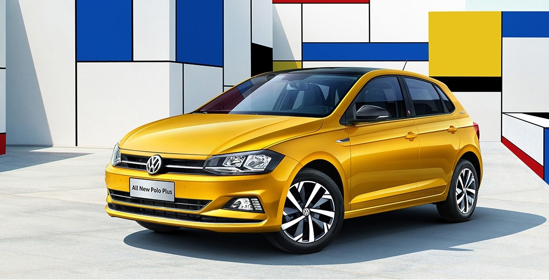 飞度轩逸比较,飞度轩逸polo选哪个