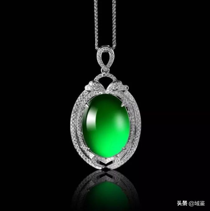 翡翠湖水绿与湖水蓝是什么颜色,翡翠老坑绿是什么颜色