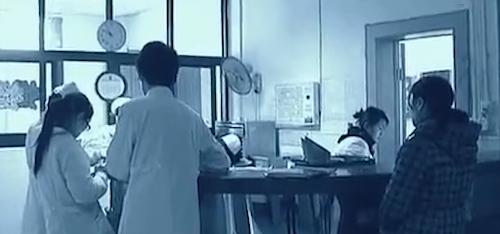 头胎刚满月又生二胎,头胎满月孕妇又要生产