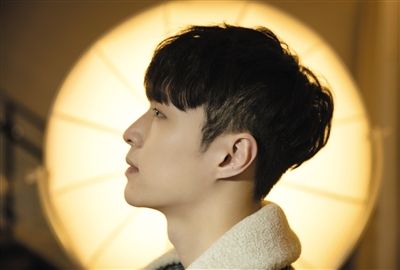 张艺兴努力和梦想已经刻进骨子里,流量明星张艺兴