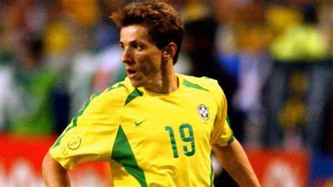 足球史上十大巨星,足坛十大新星迷你罗