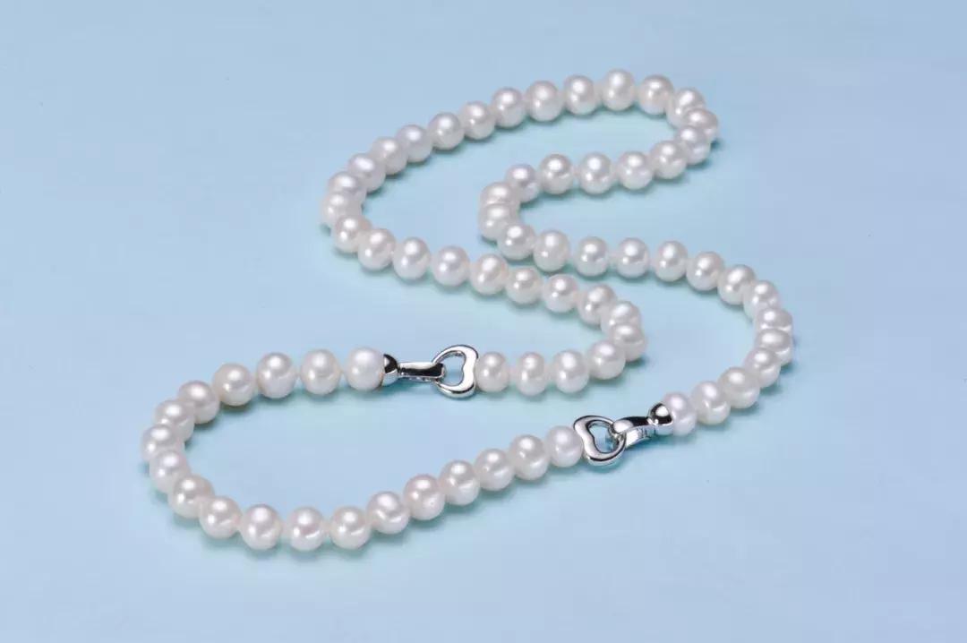 鎬庢牱璁╁濡堜竴绉掑彉骞磋交,璁╁濡堝彉骞磋交鐨勫皬绉樿瘈