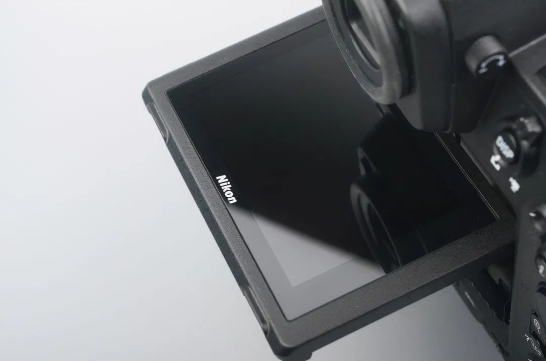 尼康z2470f4和24200选哪个好,尼康旗舰微单z9将问世中关村在线