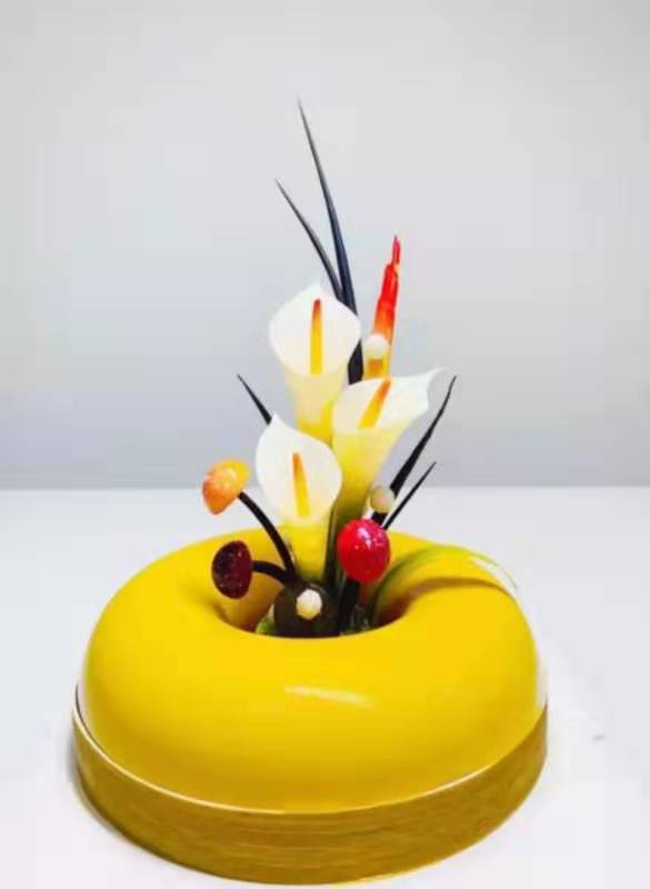 为什么有人特别喜欢吃蛋糕,慕斯蛋糕和普通蛋糕吃完的区别