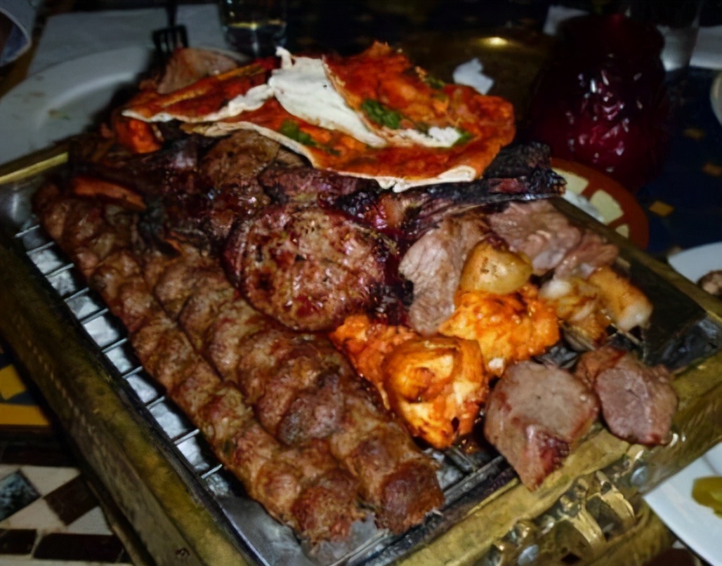 迪拜普通家庭一日三餐,迪拜豪华一日三餐