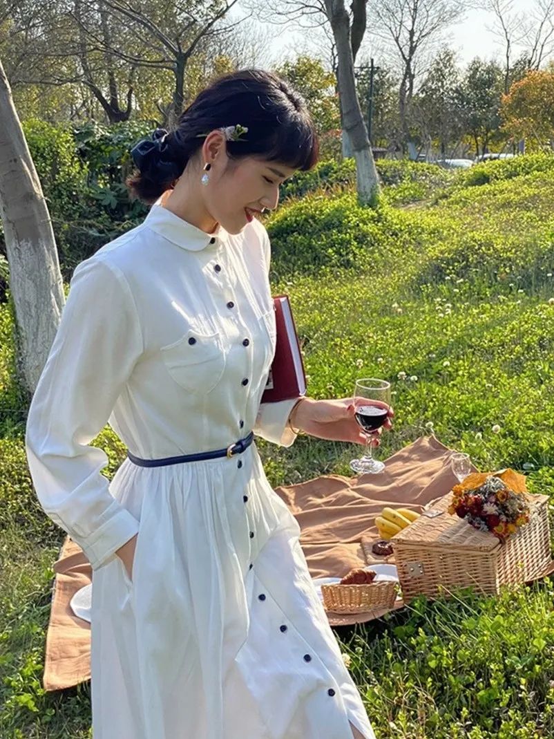 优雅连衣裙气质高级感小白裙,中长裙怎么穿才优雅时髦