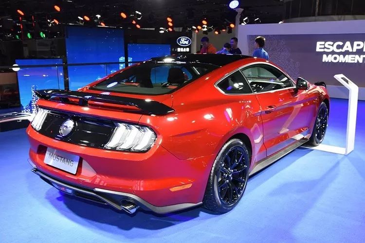 目前在售最便宜的v8跑车,v8自然吸气的经典车型