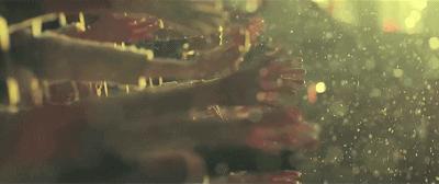 八佰恶之花,八佰之歌