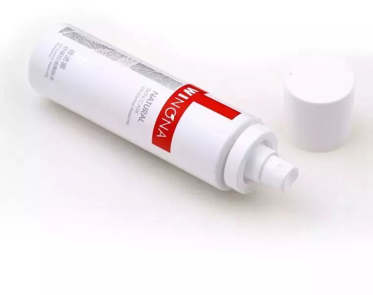 护肤需要动手操作吗,护肤必须涂乳么