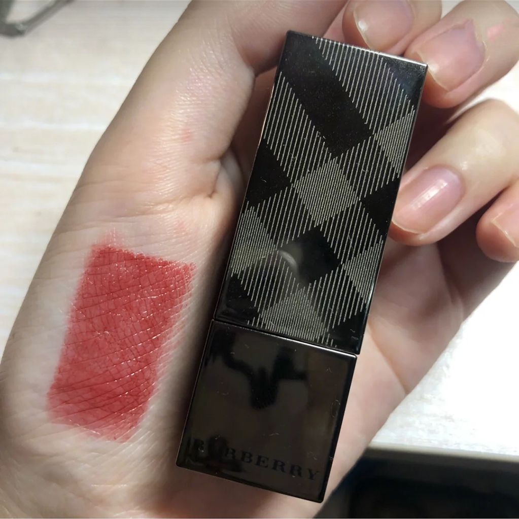 十大品牌黄皮显白口红色号,十大口红品牌适合黄黑皮的