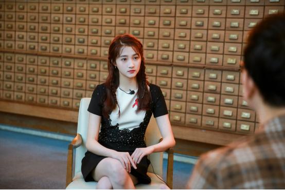 星辰大海林允关晓彤,林允素颜被吐槽