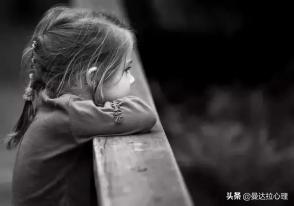 别把焦虑转嫁给孩子,别把焦虑抑郁当回事