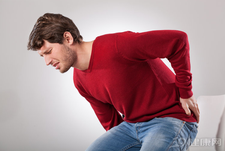 男性腰疼与肾有关系吗,男人腰痛怎样区分是不是肾疼痛