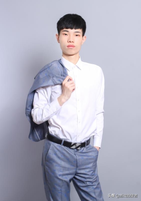 *牙虎**和平精英板块已形成闭环模式，不求人等多位一哥助力平台称霸