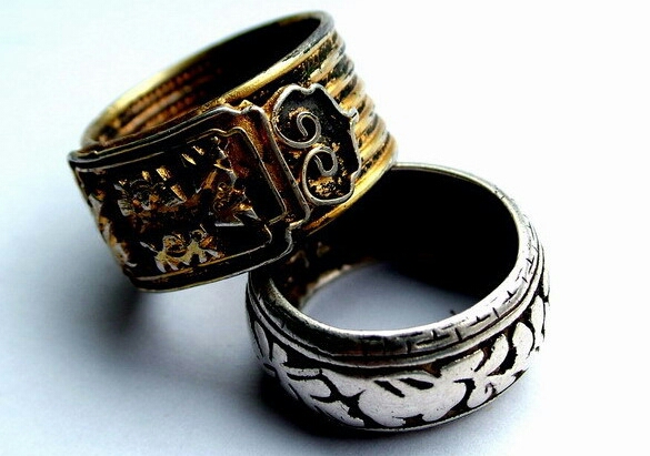 古代的戒指是什么样子的,古代的紫银戒指