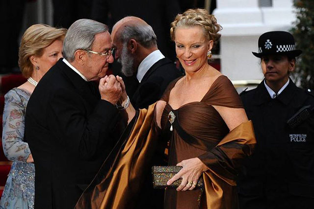 19岁王子相中13岁未成年公主！是真爱啊！只是命运却开了个小玩笑