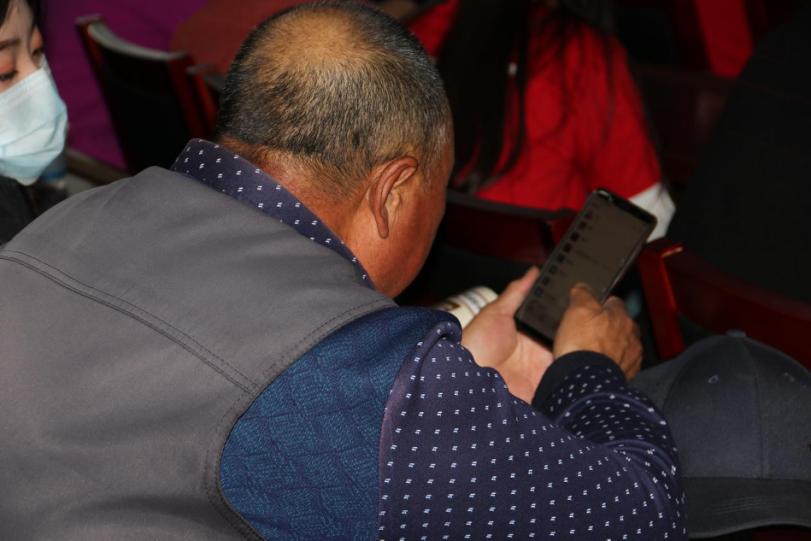 小棉袄很温暖贴心,小棉袄暖暖很贴心