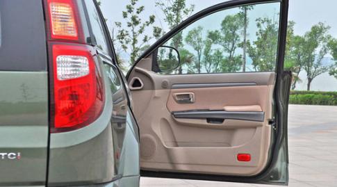 车门有一扇门遥控锁不上什么原因,如果发现车门锁了怎么办